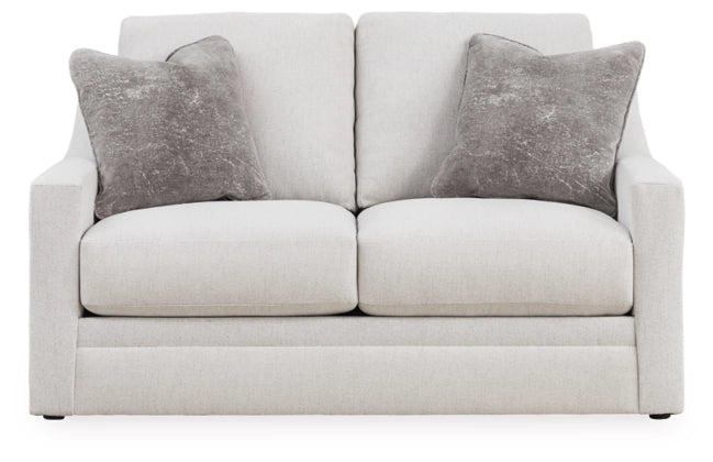 Maitelynn Loveseat