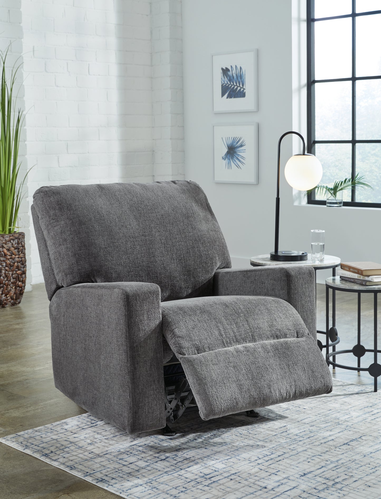 Rannis Recliner - Ashley Furniture - Brunei