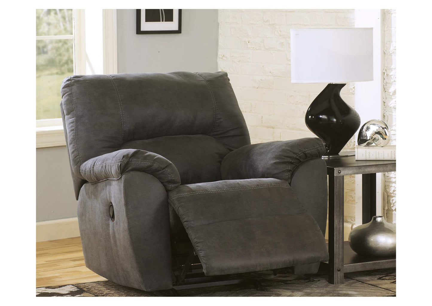 Tambo Recliner - Ashley Furniture - Brunei