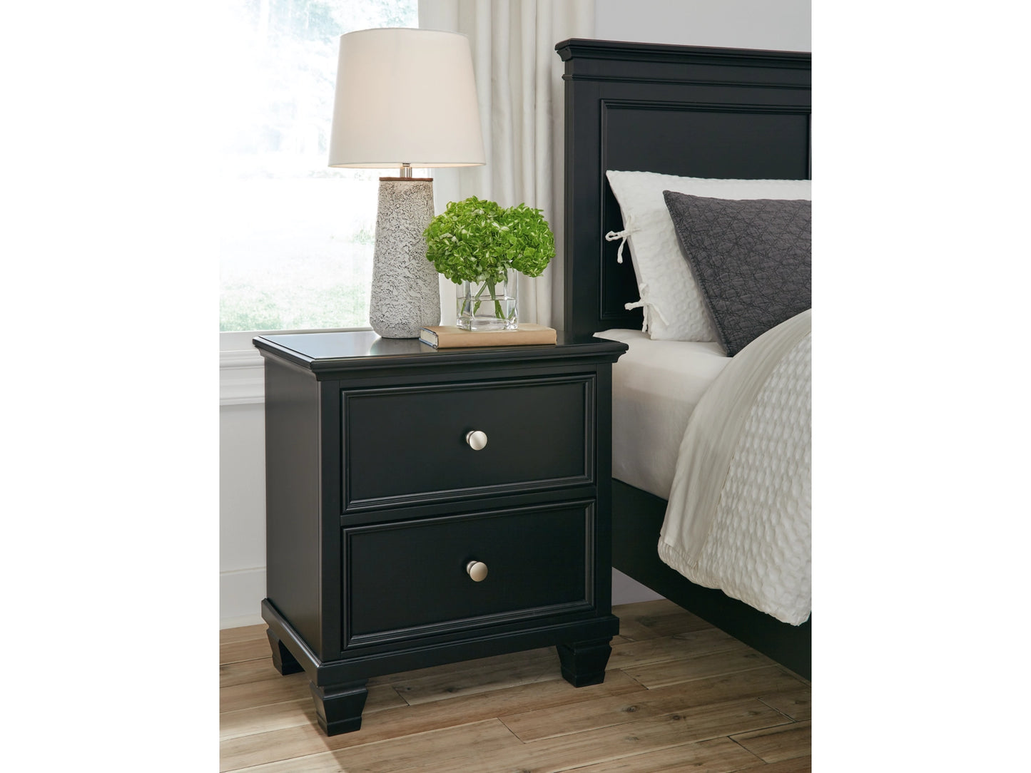 Lanolee 2 Drawer Nightstand