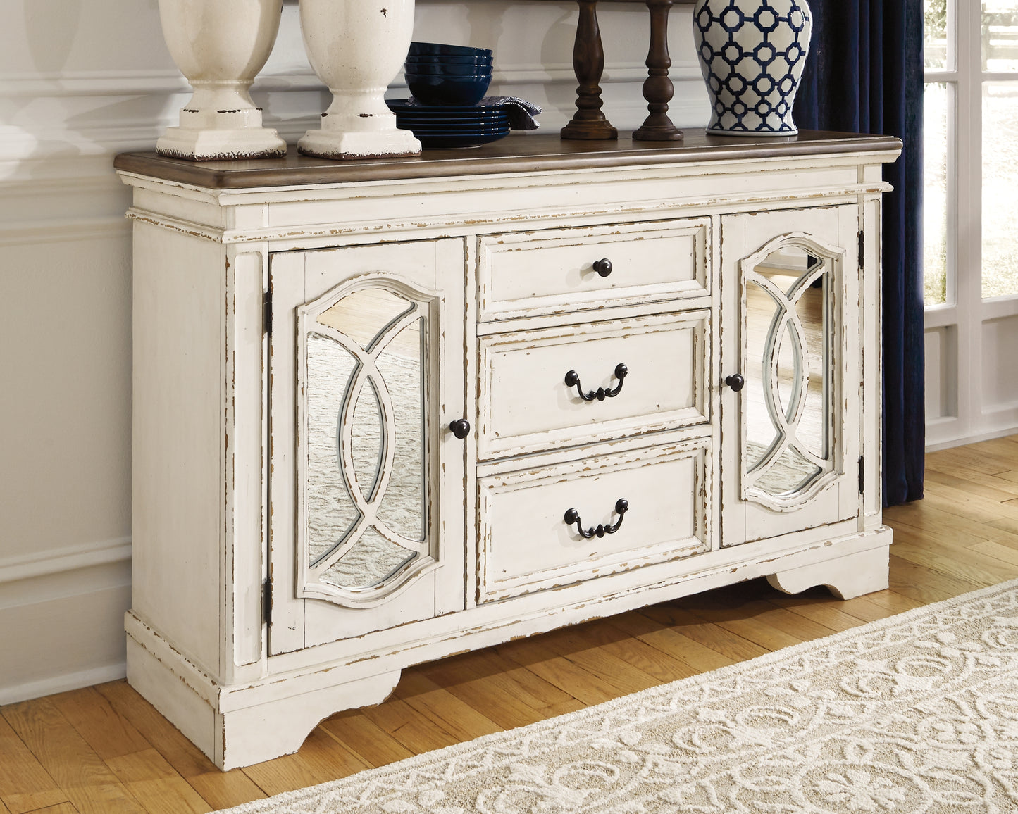 Realyn Dining Server - Ashley Furniture - Brunei