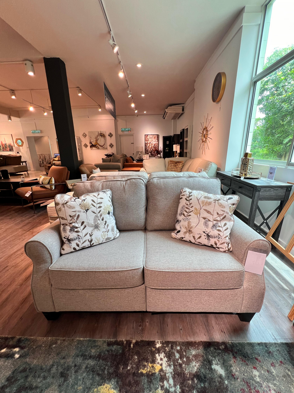 Renshaw Loveseat