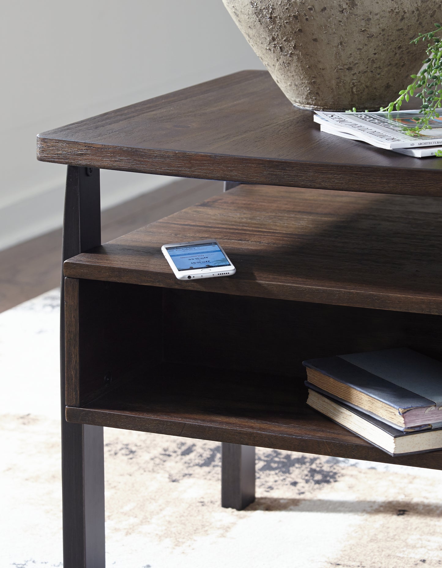 Vailbry End Table - Ashley Furniture - Brunei