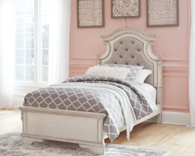 Realyn Twin Panel Bed - Ashley Furniture - Brunei