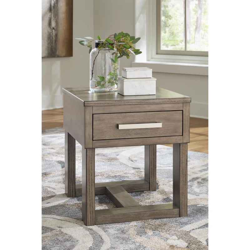 Loyaska End Table