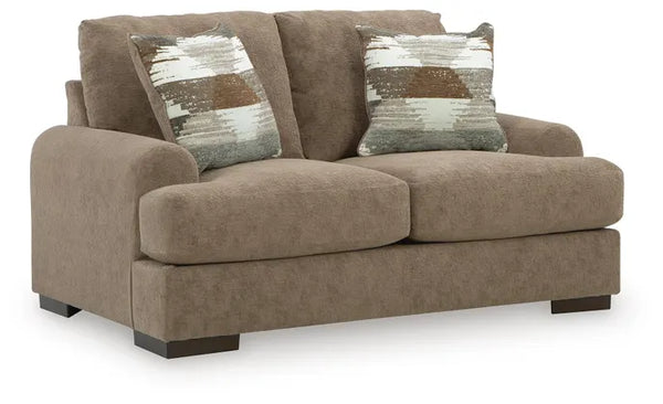 Nolenburg Loveseat;Pecan