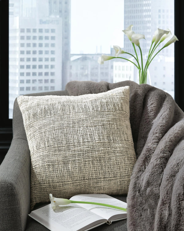 Carddon Pillow (Set of 4)