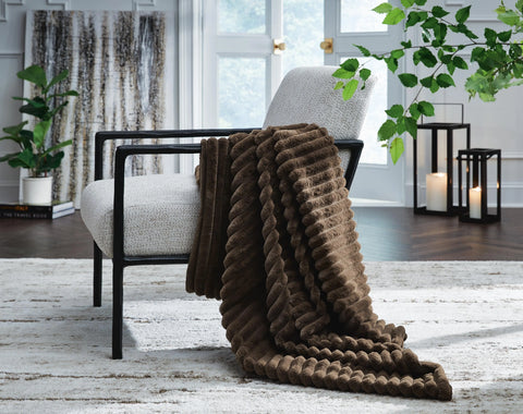 Alsonwell Throw;Brown