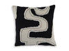 Veerbank Pillow (Set of 4)