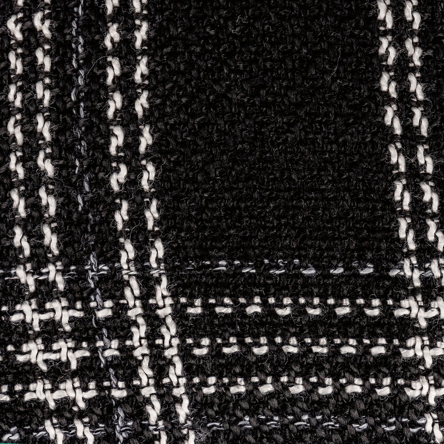 Pillow;White/Black