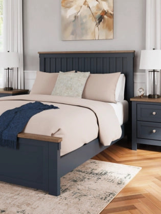 Landocken Queen Panel Bed;Brown/Blue
