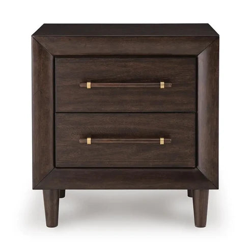 Dantenton King Panel Bedroom Set;Merlot
