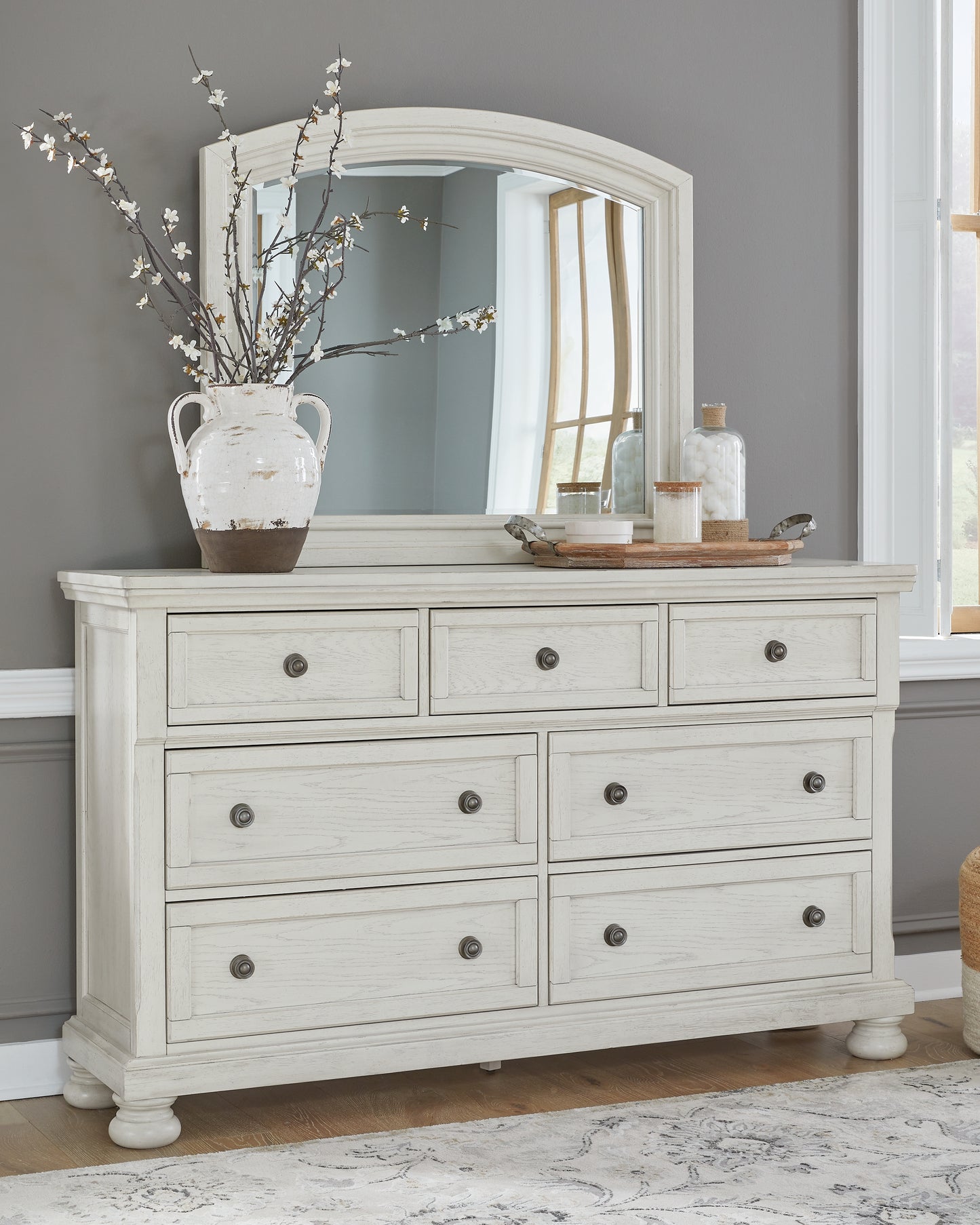 Robbinsdale Dresser and Mirror;Antique White