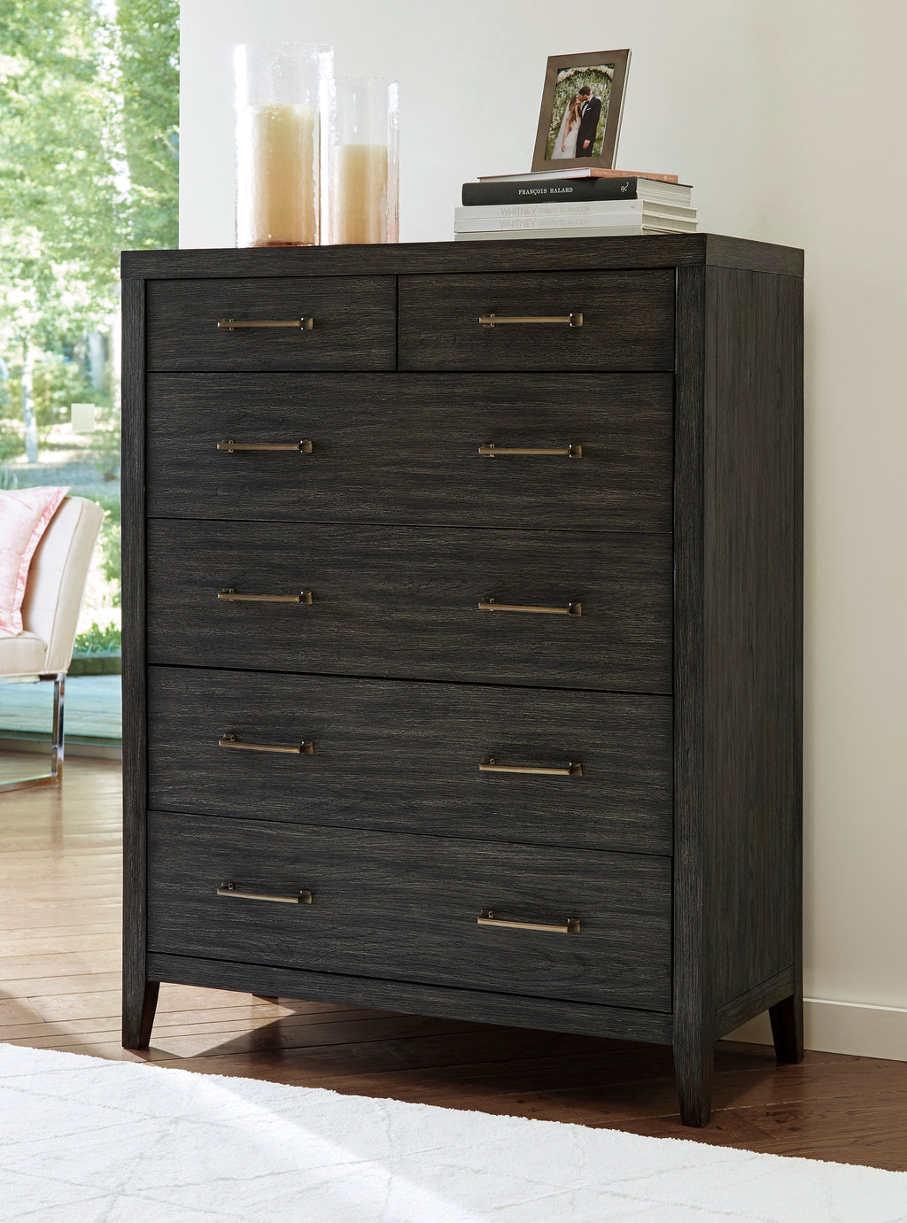 Bellvern Chest of Drawers