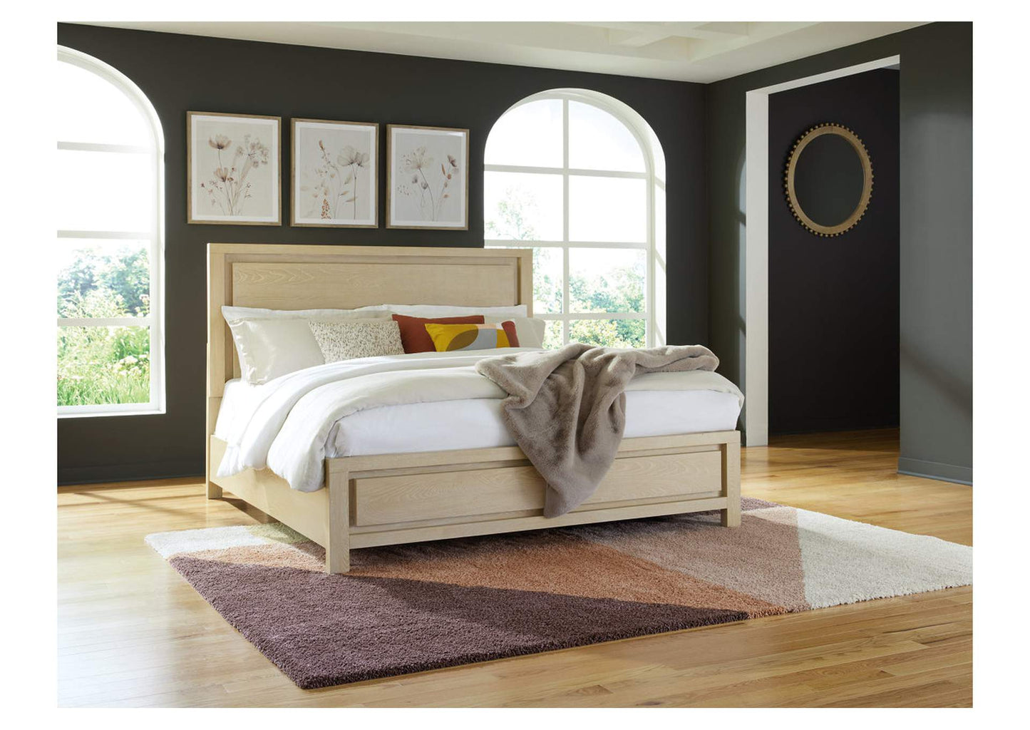 Whittgate Upholstered Queen Bed