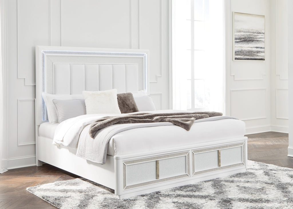 Chalanna King Upholstered Bed