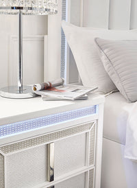 Chalanna King Panel Bed with Mirrored Dresser and Two Drawer Night Stand;WHITE