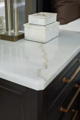 Welltern 3 Drawer Nightstand