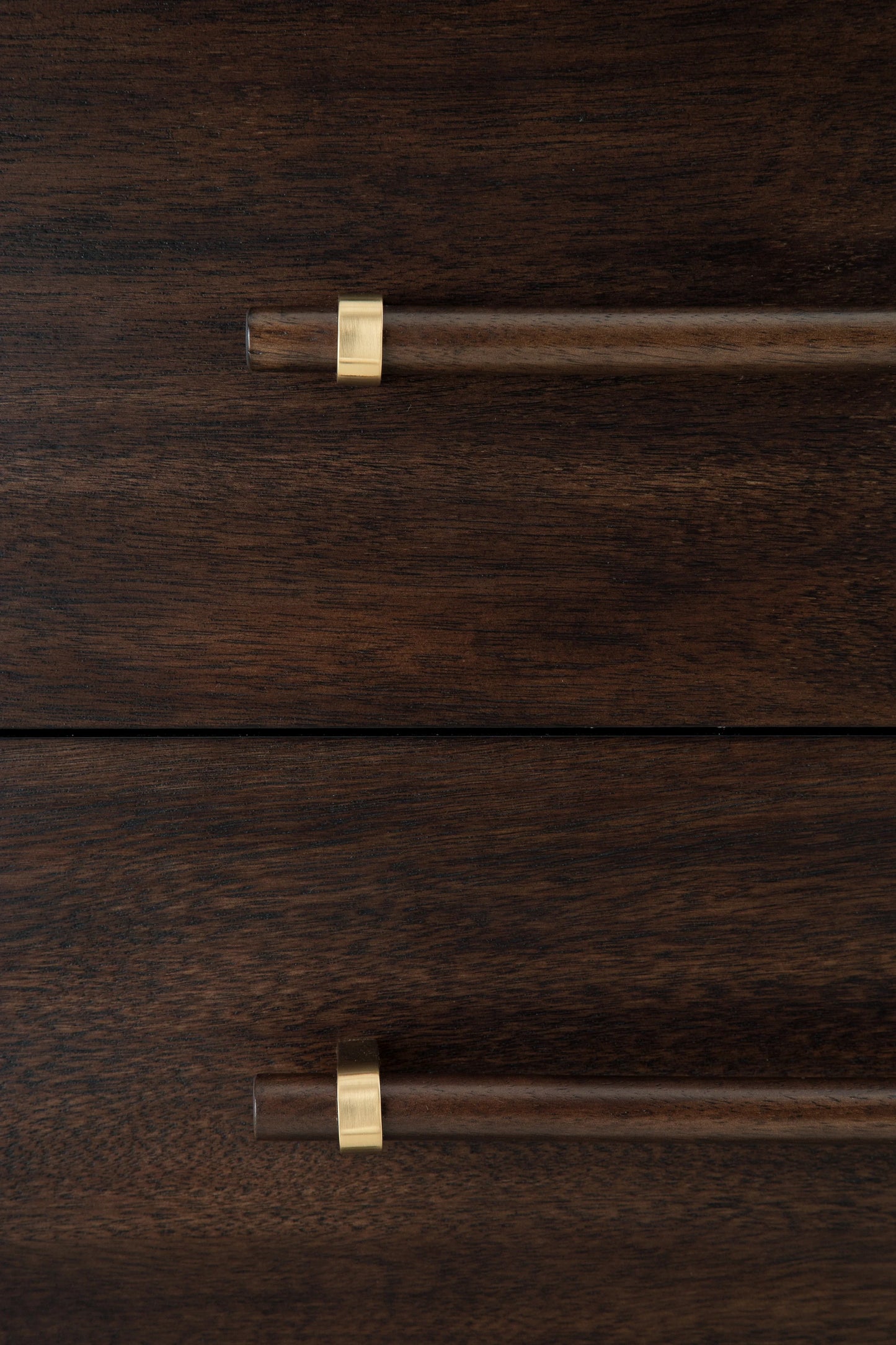Dantenton Merlot Dresser and Mirror;Merlot