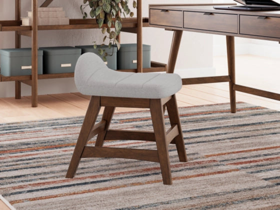 Lyncott Home Office Desk Chair; Light Gray/Brown