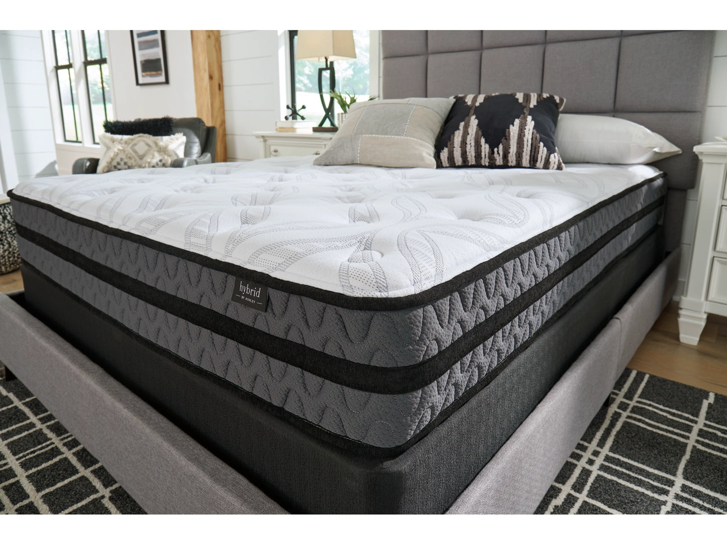 10 Inch Pocketed Hybrid King Mattress