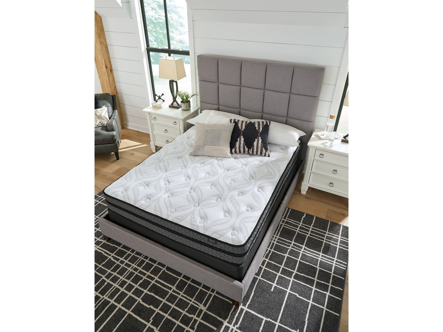 10 Inch Pocketed Hybrid King Mattress