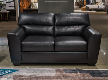 Gavello Loveseat