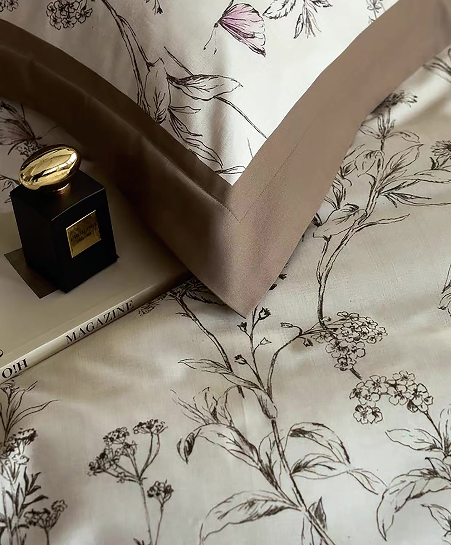 Top of Bed King Duvet Cover Set; Green/Beige