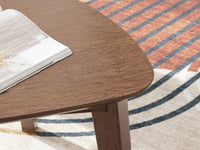 Lyncott Occasional Table Set;Brown
