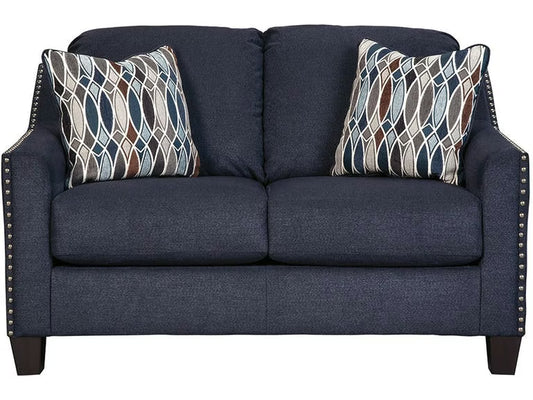Creeal Heights Loveseat; Midnight Blue