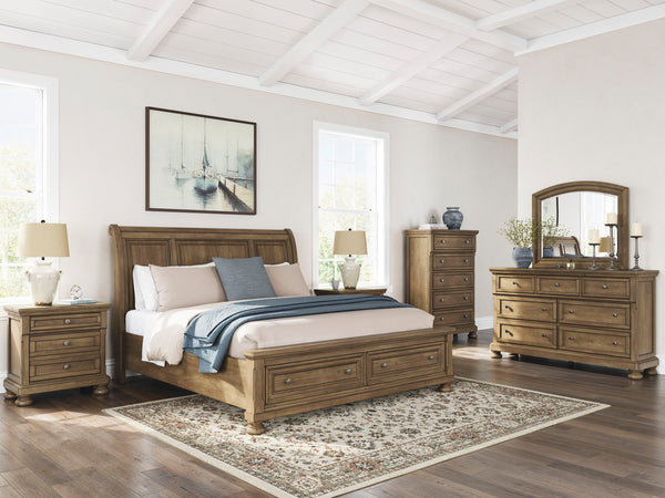 Vandenmore  5-Piece King Panel Bedroom Set;Medium Brown