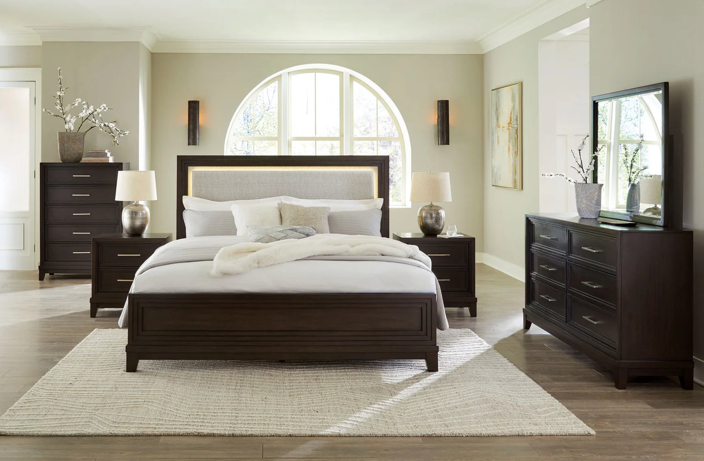 Neymorton King Panel Bedroom Set; GRAYISH BROWN