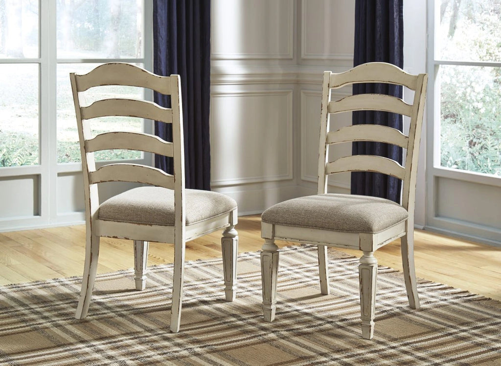 Realyn Dining Chair (Set of 2)