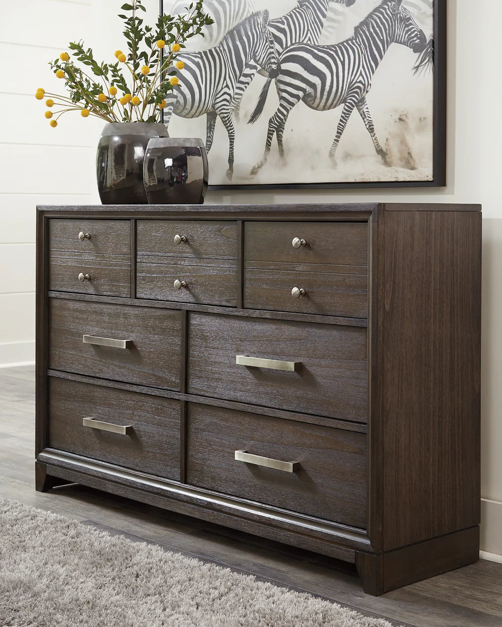 Brueban Dresser - Ashley Furniture - Brunei