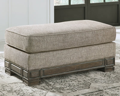 Einsgrove Ottoman - Ashley Furniture - Brunei