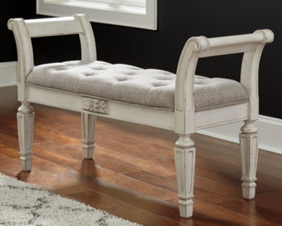 Realyn Accent Bench - Ashley Furniture - Brunei