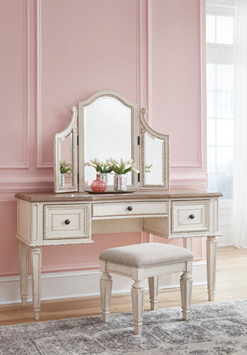 Realyn Vanity and Mirror with Stool - Ashley Furniture - Brunei
